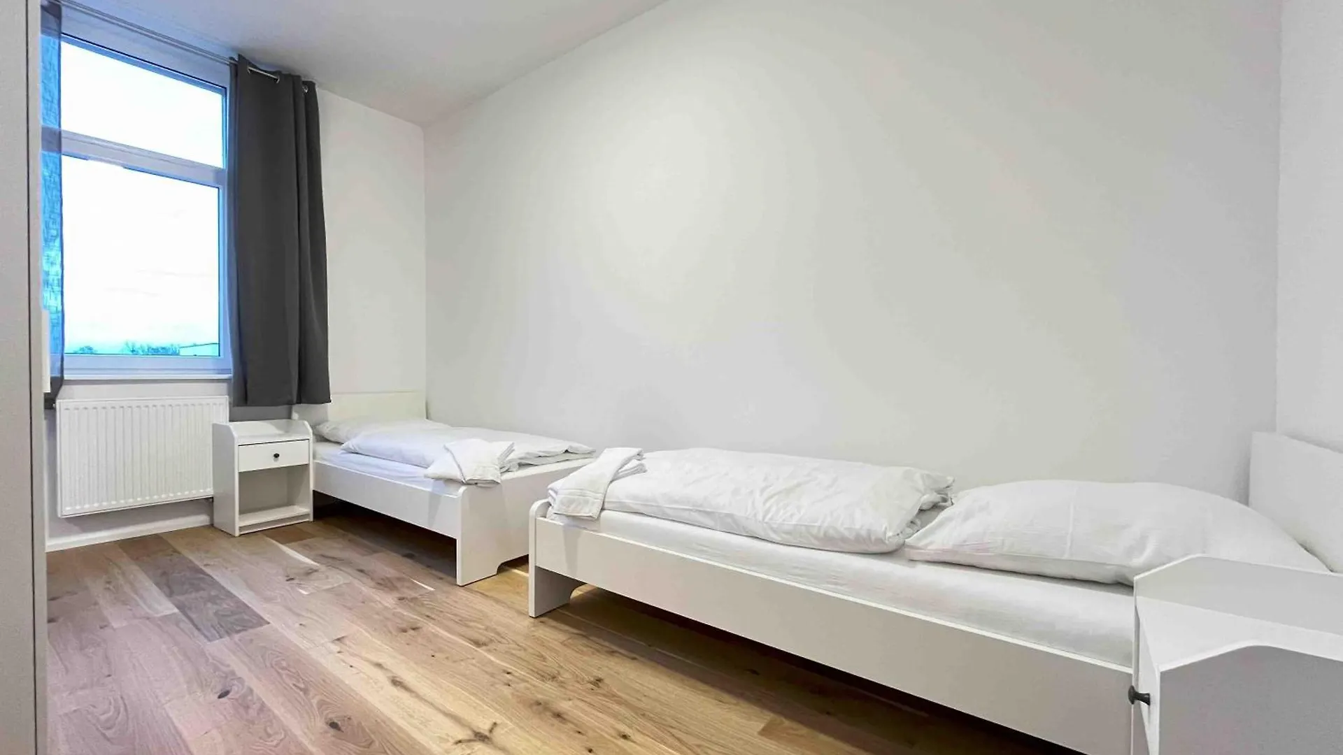 Apartment Am1089 - Moderne Monteurwohnung Uebergangswohnung Amberg